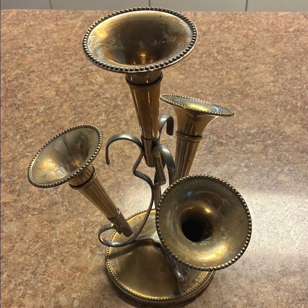 Vintage ESPN Silverplate Epergne Vase. centerpiece. Could use some polish!